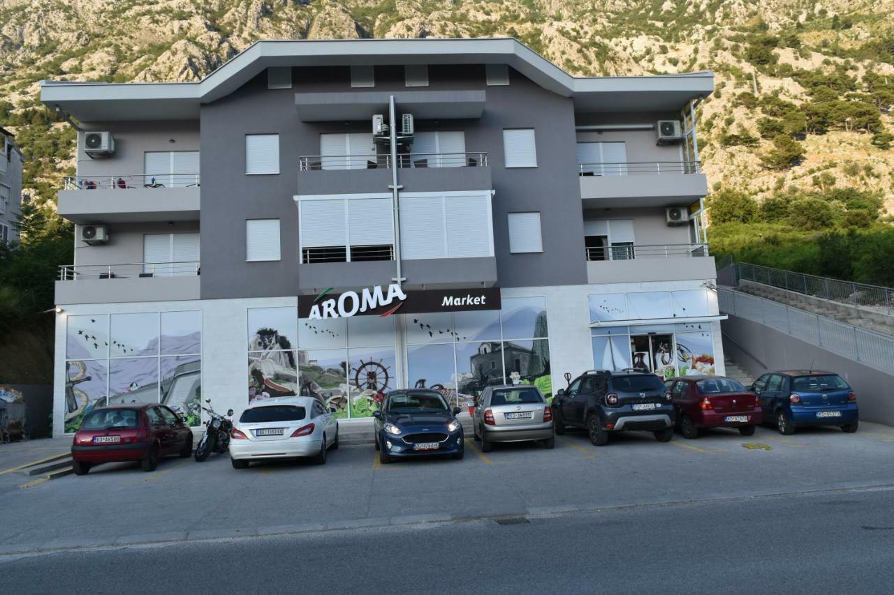 Apartments Sea View Kotor Exteriör bild