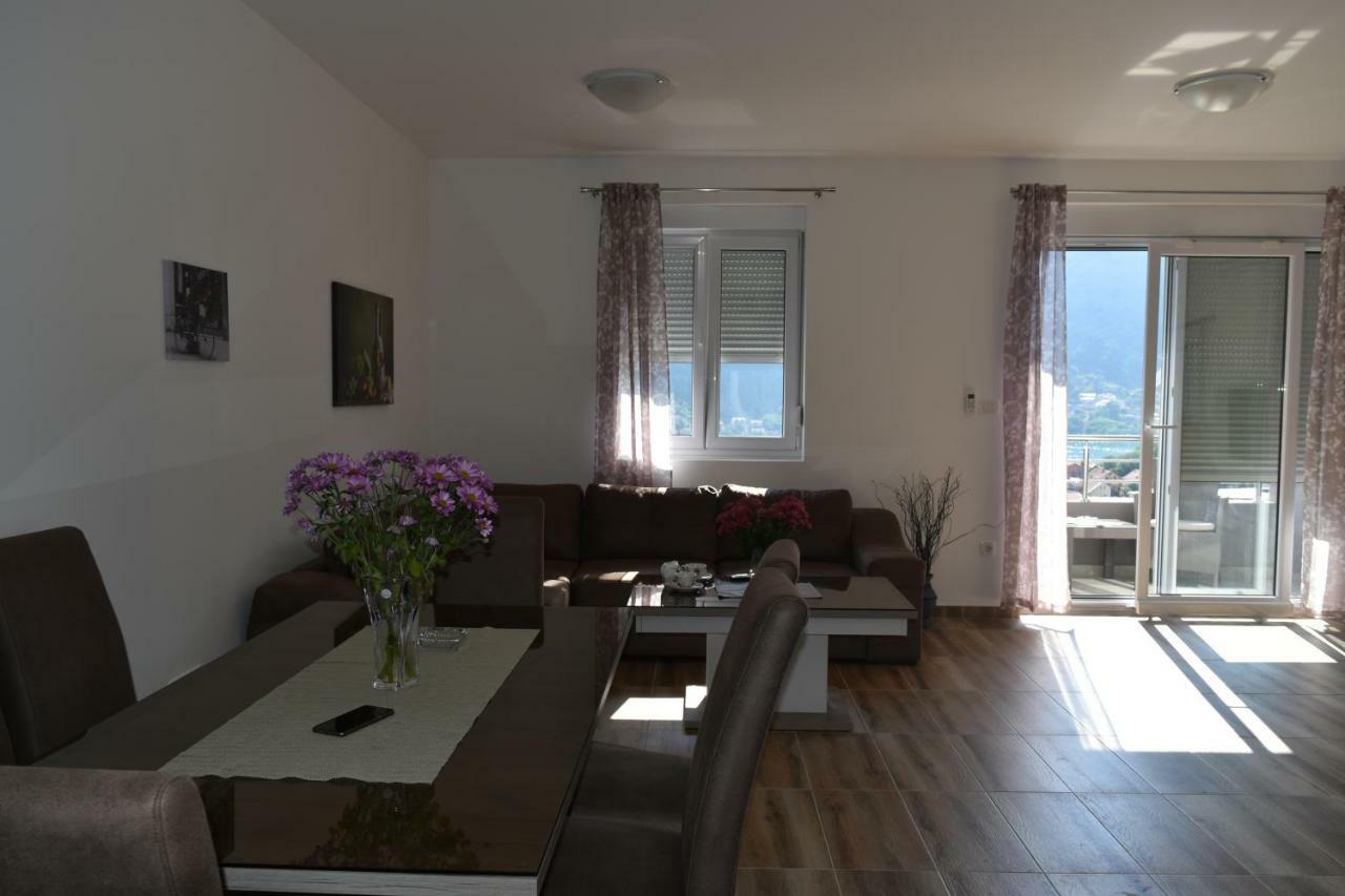 Apartments Sea View Kotor Exteriör bild