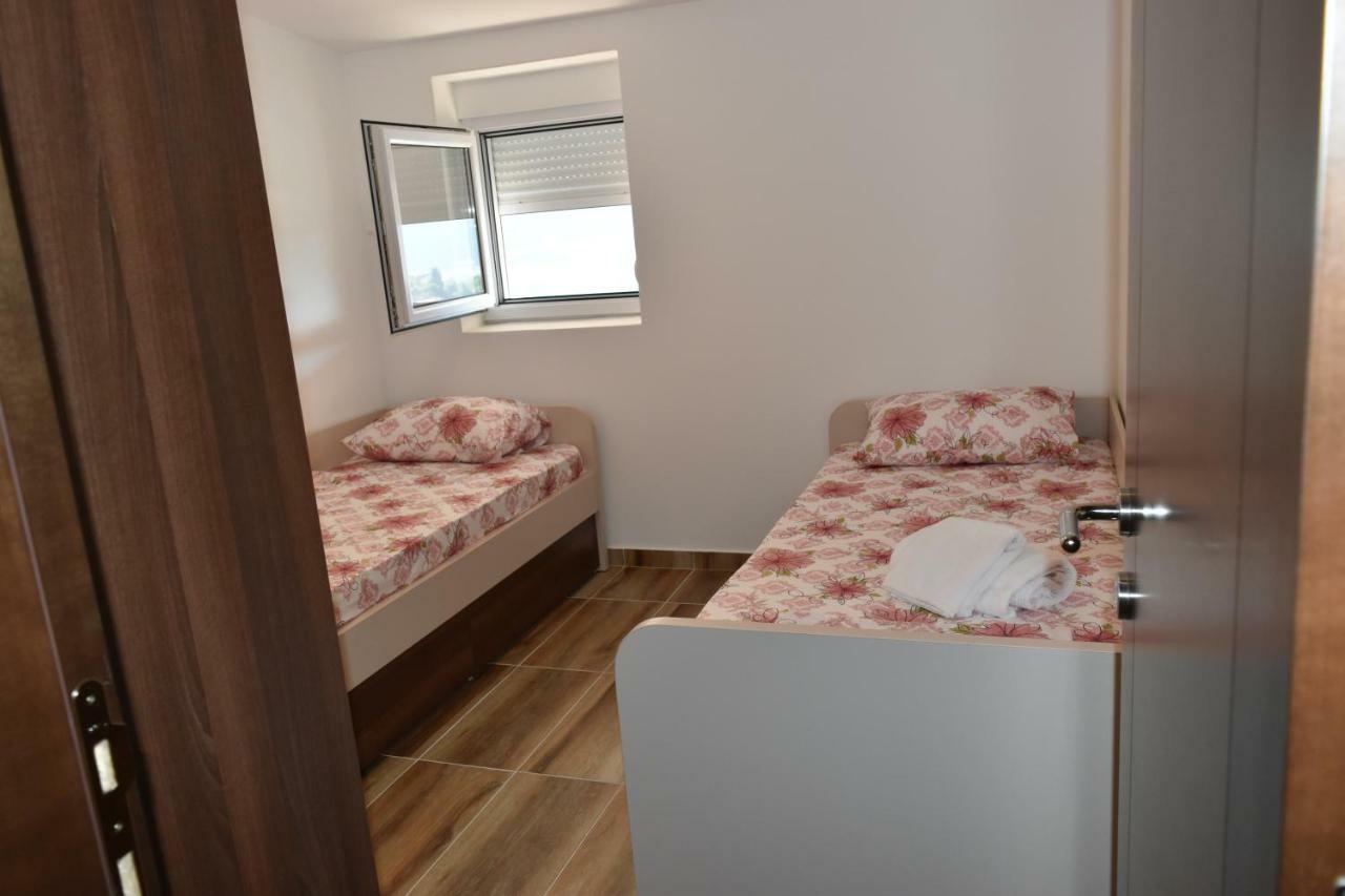 Apartments Sea View Kotor Exteriör bild