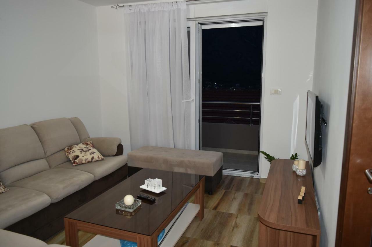 Apartments Sea View Kotor Exteriör bild